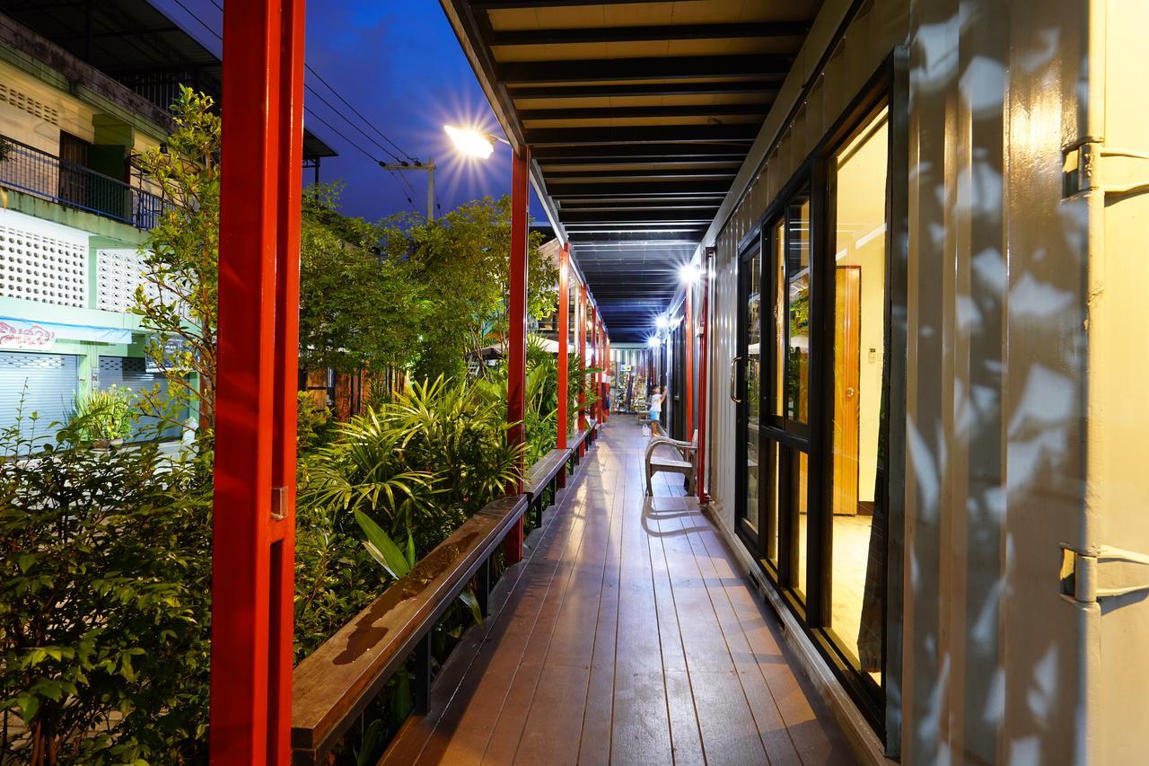 At Box Hostel Τσιάνγκ Μάι Εξωτερικό φωτογραφία
